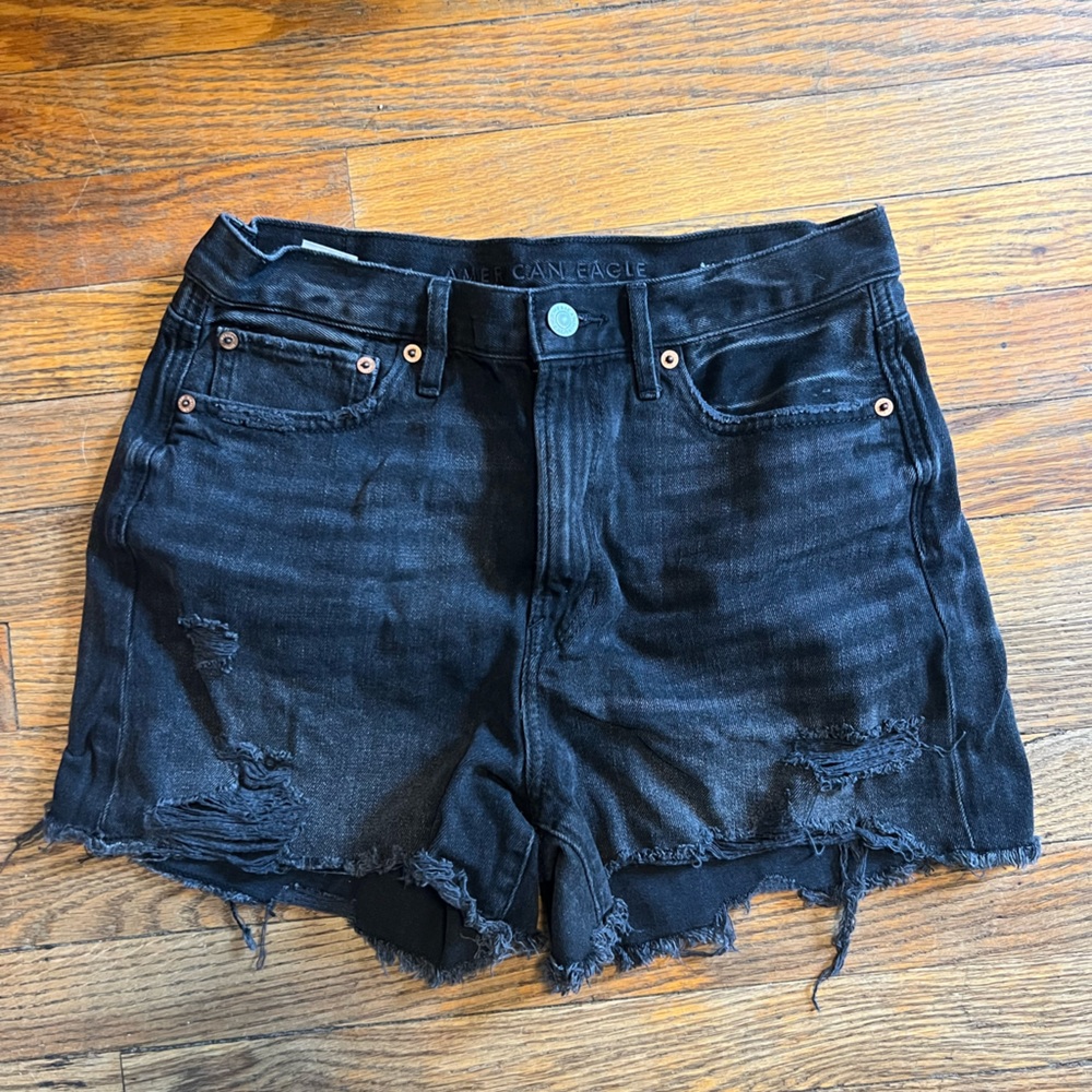 American Eagle black shorts size 6